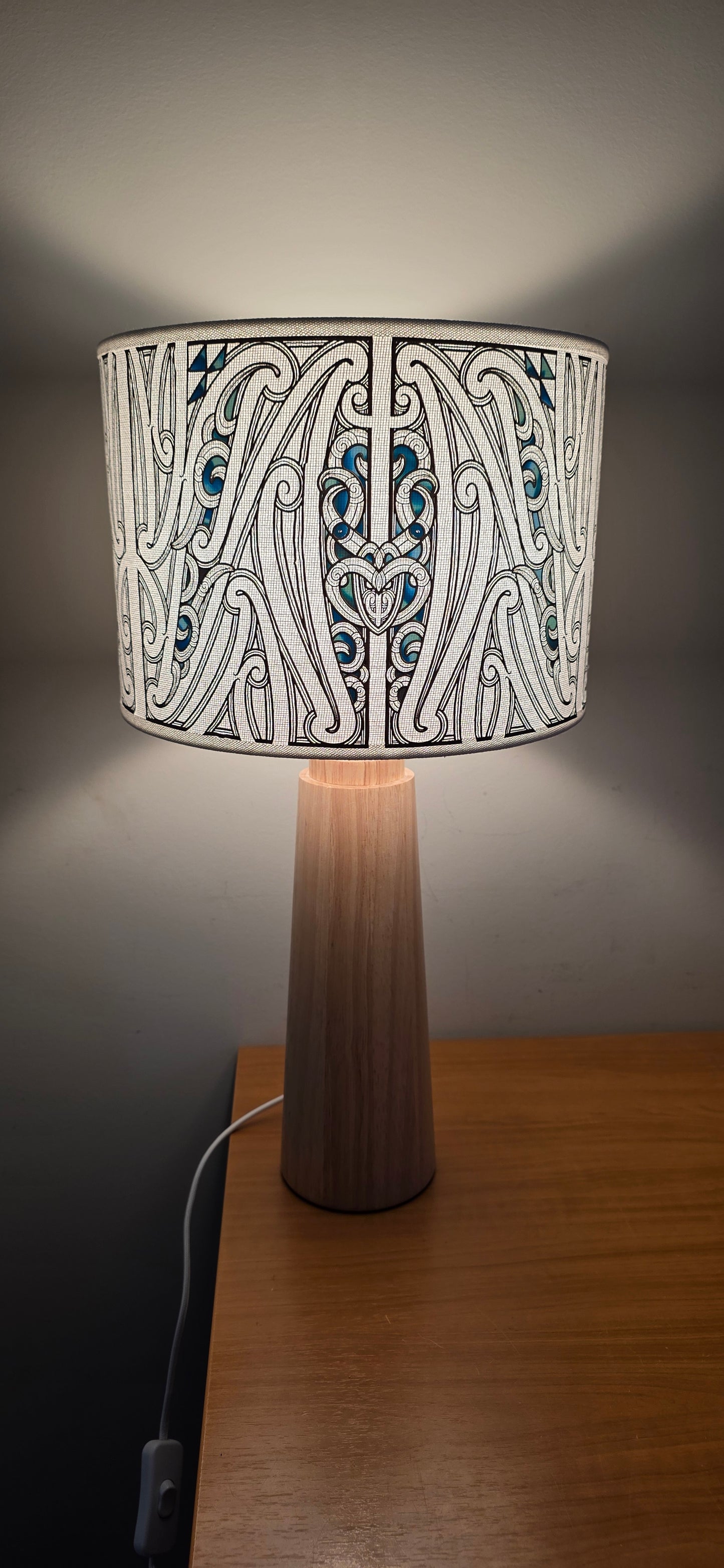 Maori Design table lamp - Black/Paua wooden base (single)