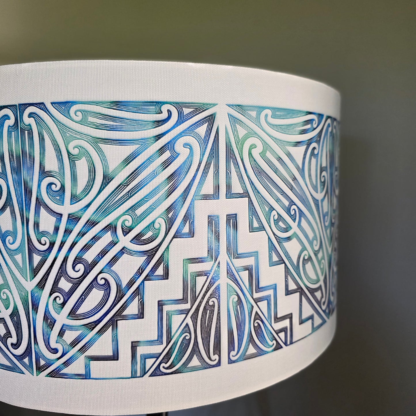 Maori Design phoenix Floor Lamp - paua design ♥️ - pre-order