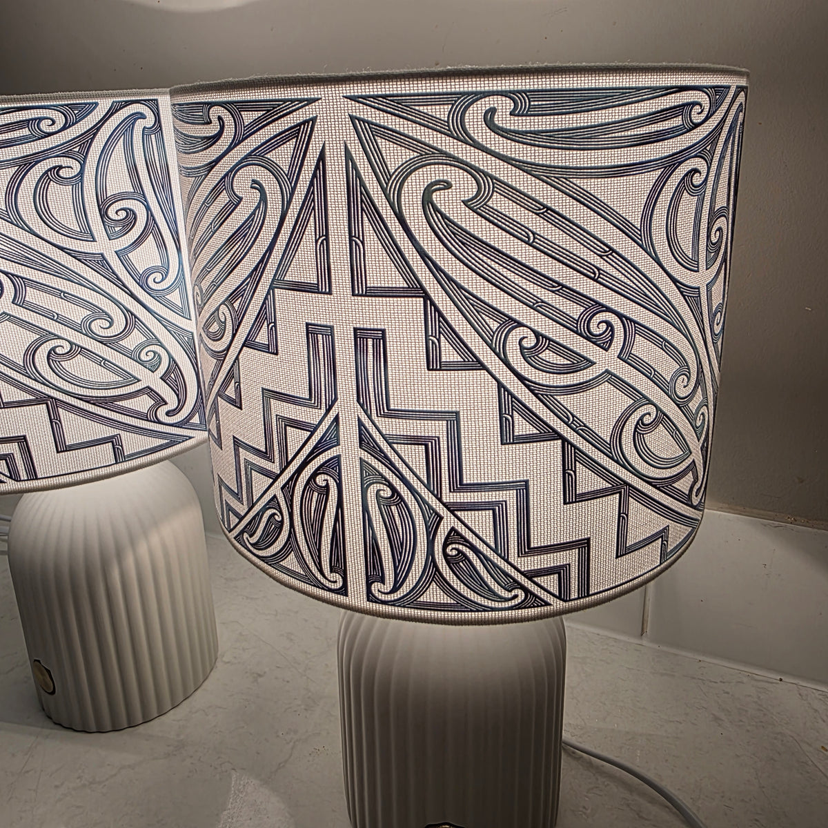 Maori design touch lamp - set 2 lamps paua