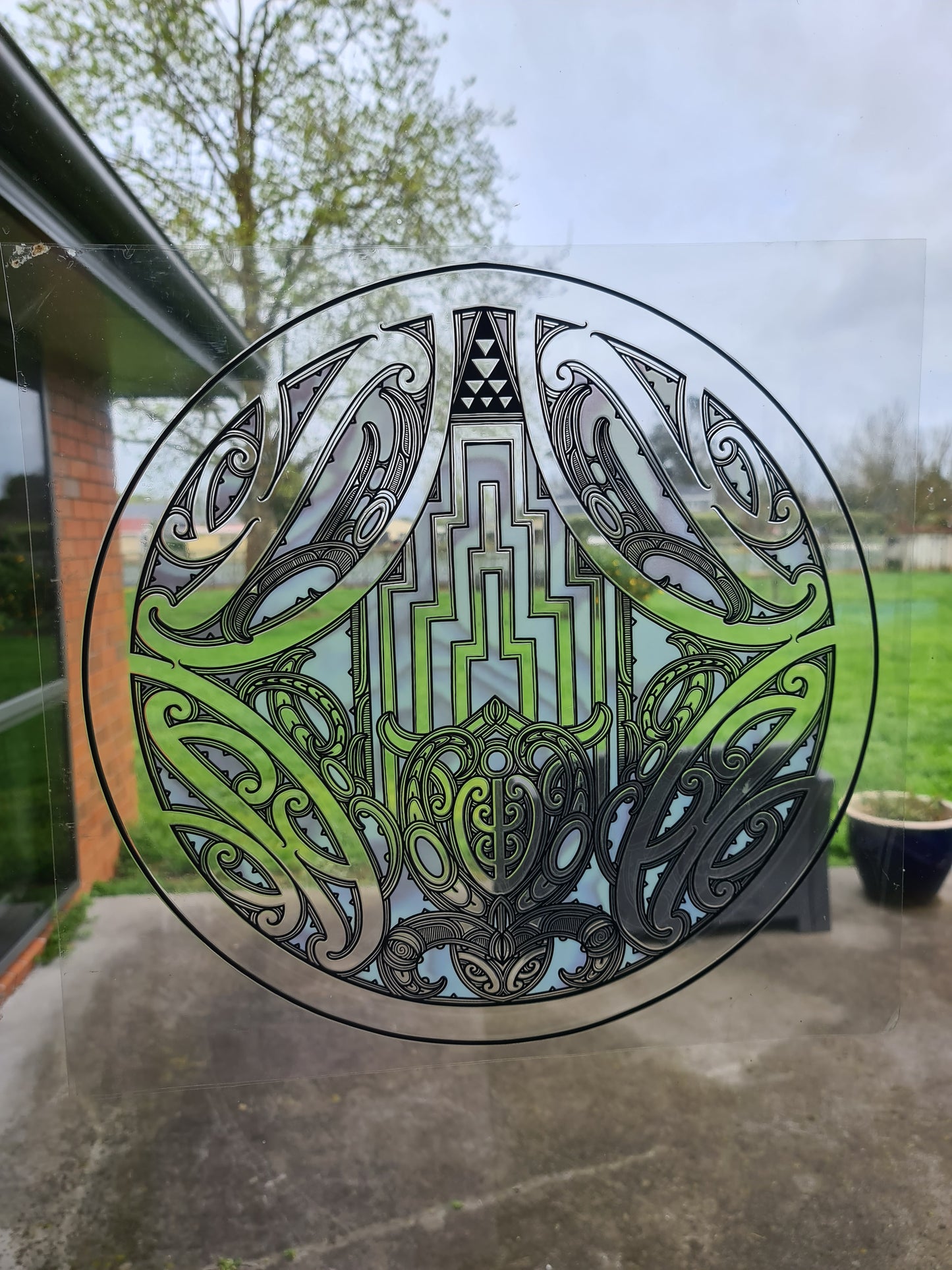 XXL UV DTF DECAL MAORI DESIGN 38CM round Window decal