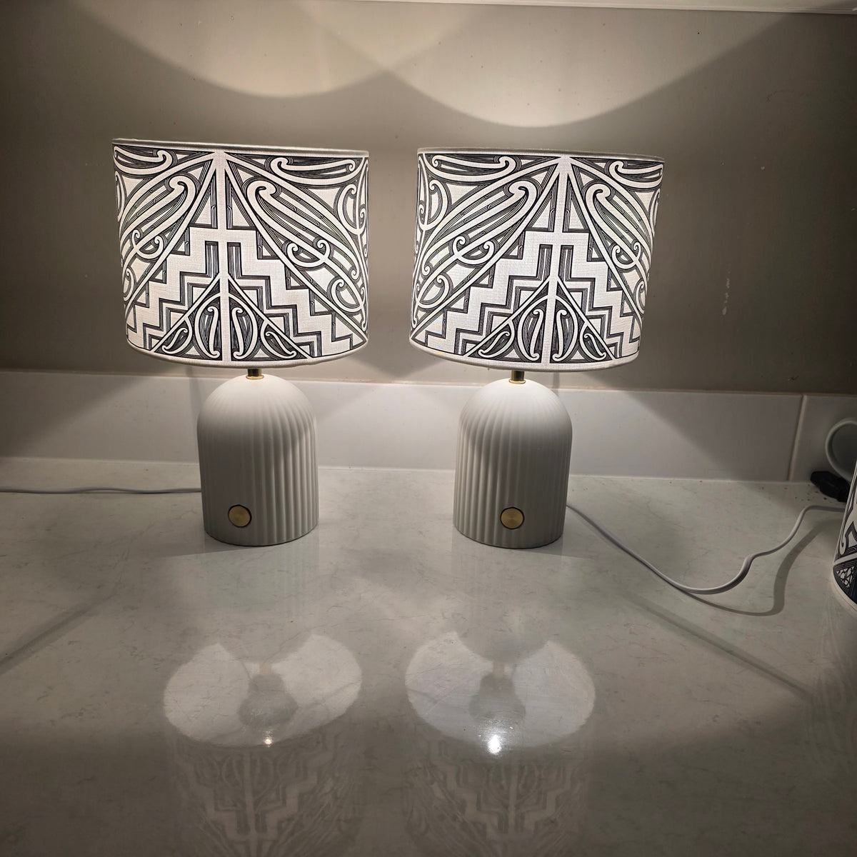 Maori design touch lamp - set 2 lamps - black design
