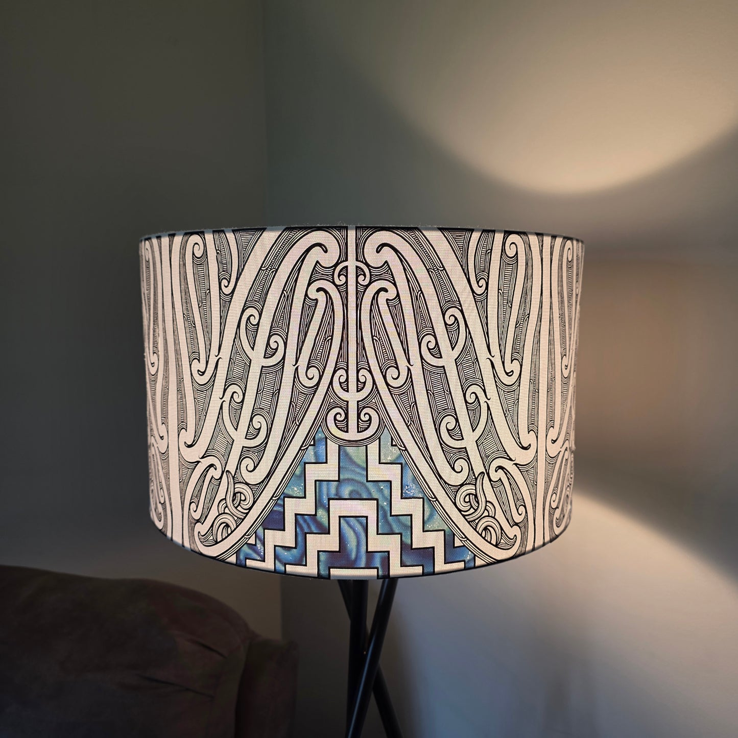 30% off Maori Design Floor Lamp - Slight defect/Clearance ♥️ lamp shade only! No stand sent - discount applied at checkout