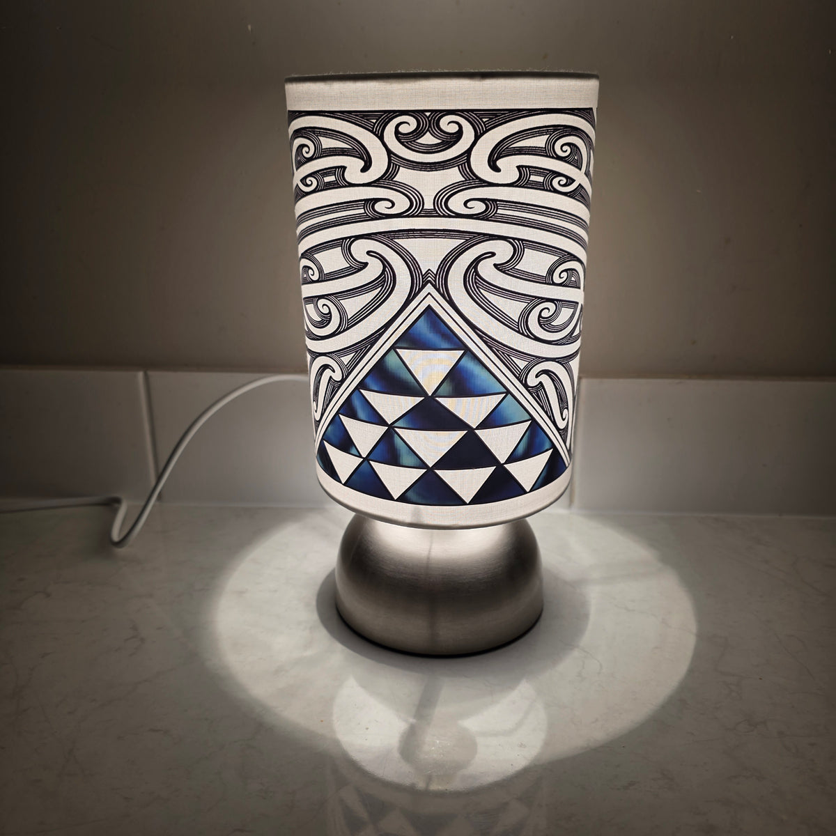 Maori design touch lamp - Single (1 Lamp)