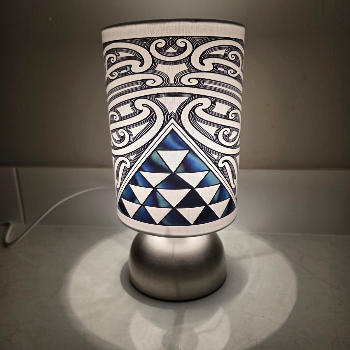 Maori design touch lamp - Single (1 Lamp)