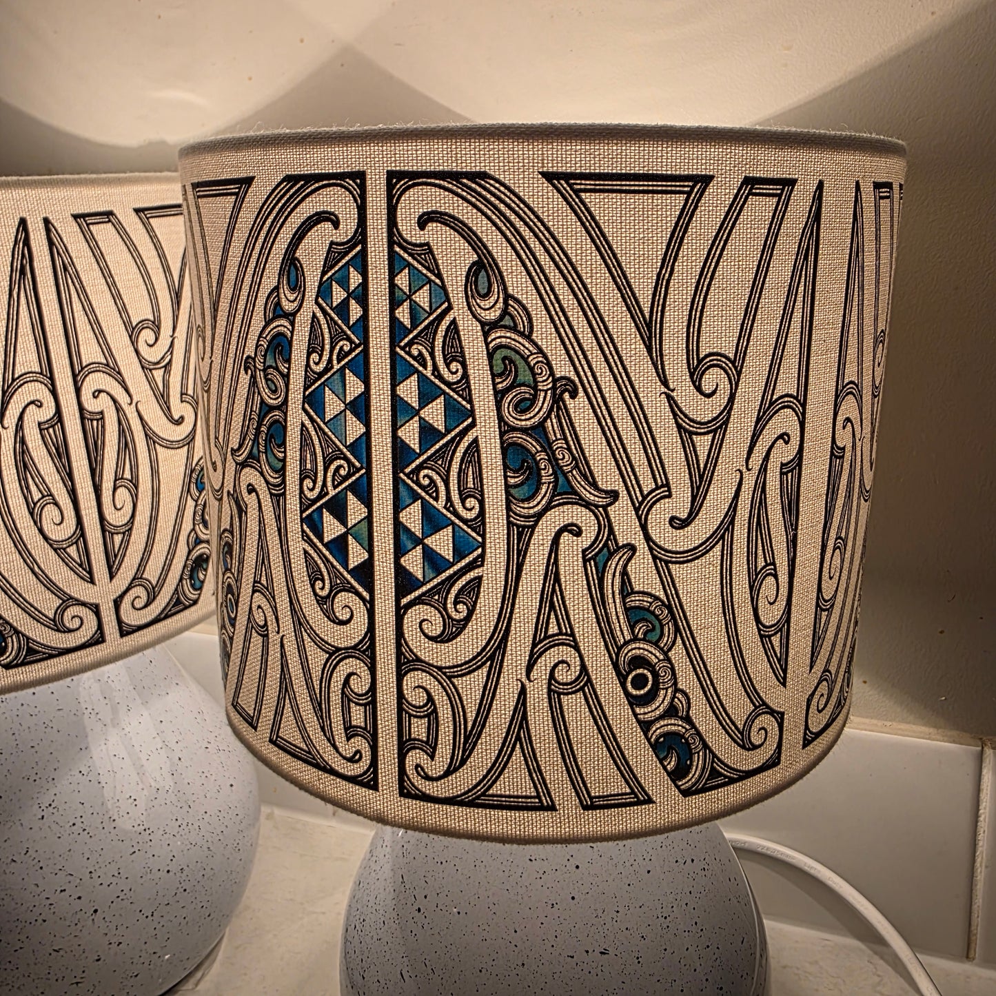 Maori design touch lamp - set 2 lamps