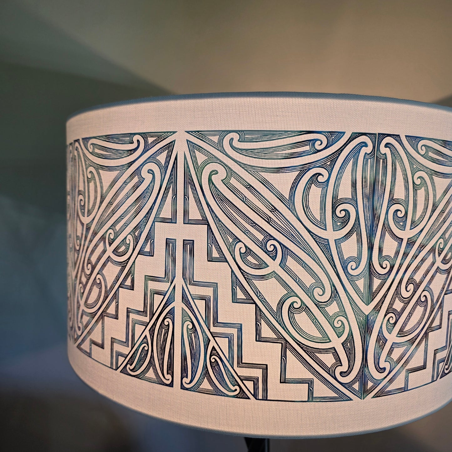 Maori Design phoenix Floor Lamp - paua design ♥️ - pre-order