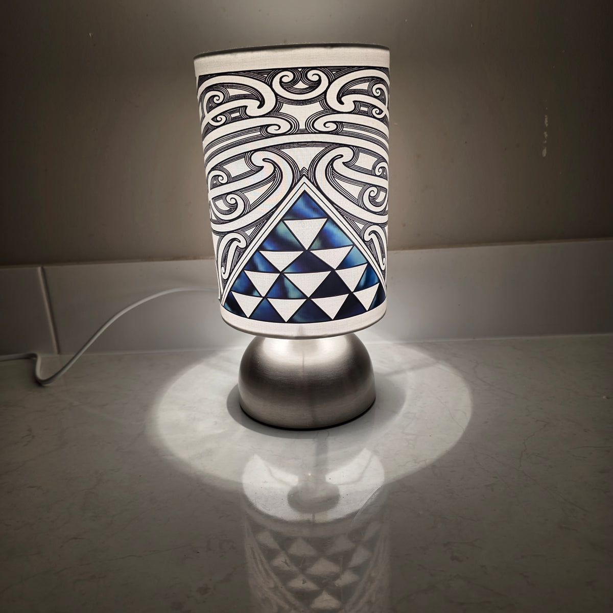 Maori design touch lamp - Single (1 Lamp)