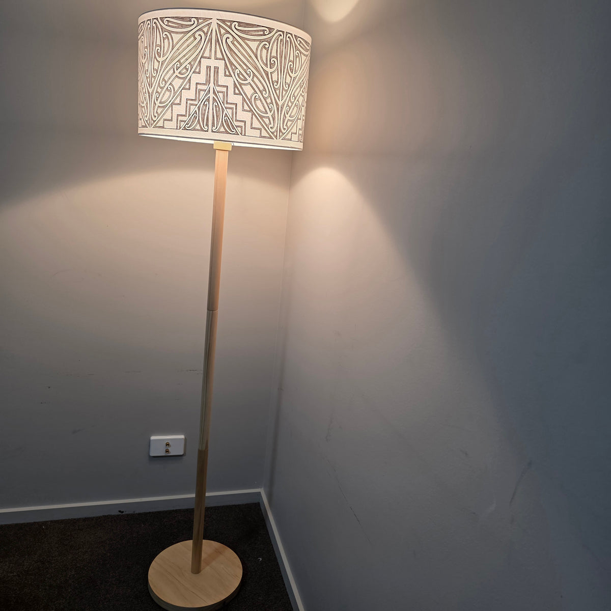 Maori Design Floor Lamp - black design ♥️ pre-order - Carter style