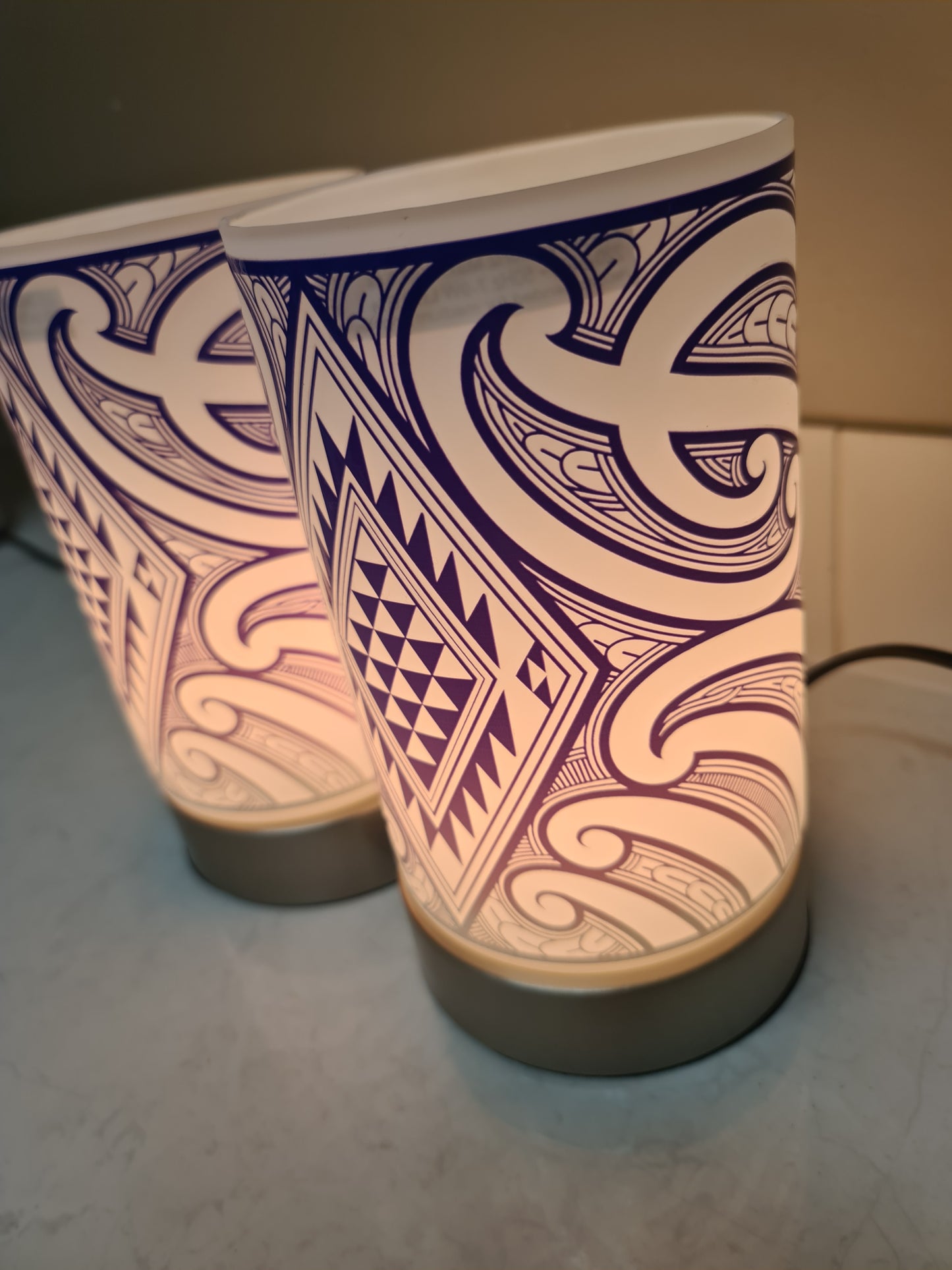Maori design touch lamp - set 2 lamps Purple (pre-order)