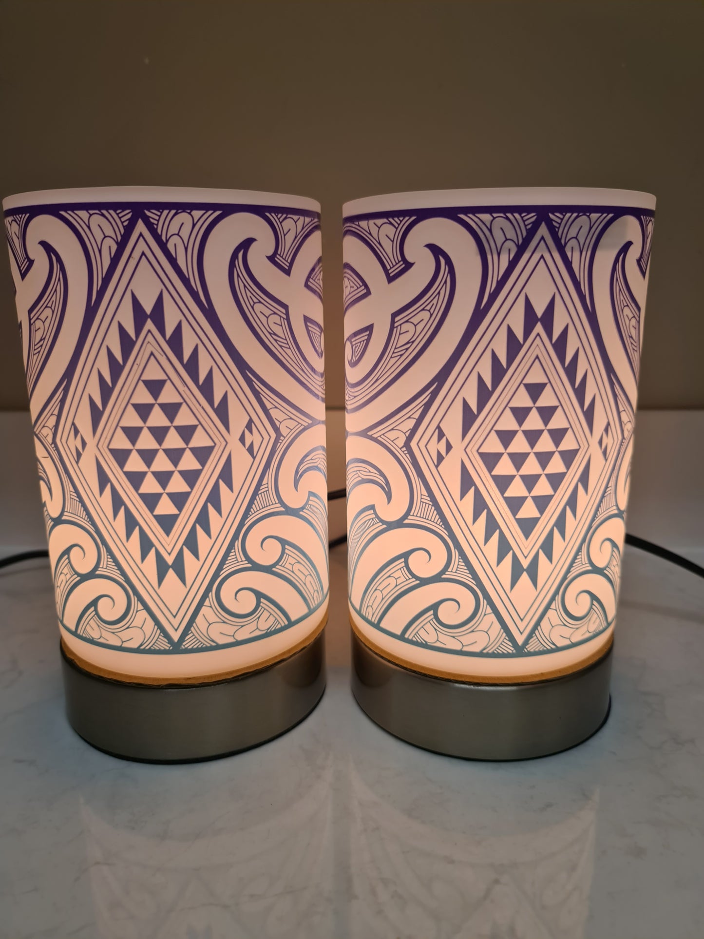 Maori design touch lamp - set 2 lamps Purple/blue (pre-order)