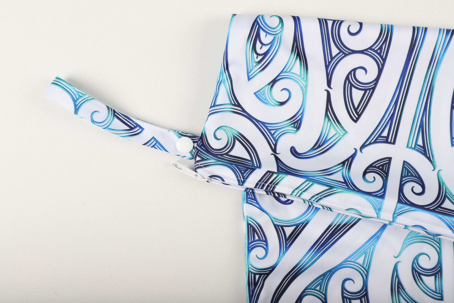 Maori design wetbag 30cmx40cm - Paua design