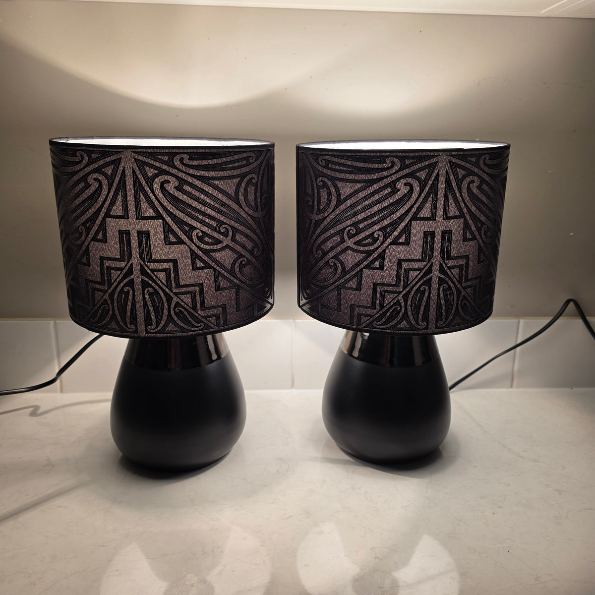 Maori design Black touch lamp - set 2 lamps