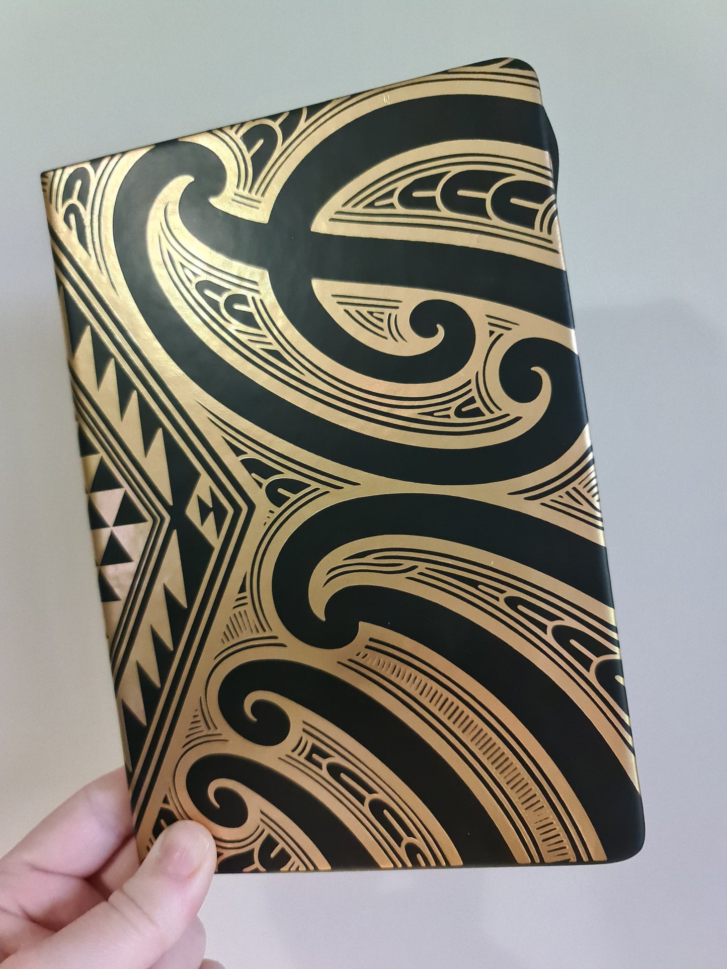 A5 Maori design notebook Gold/Black