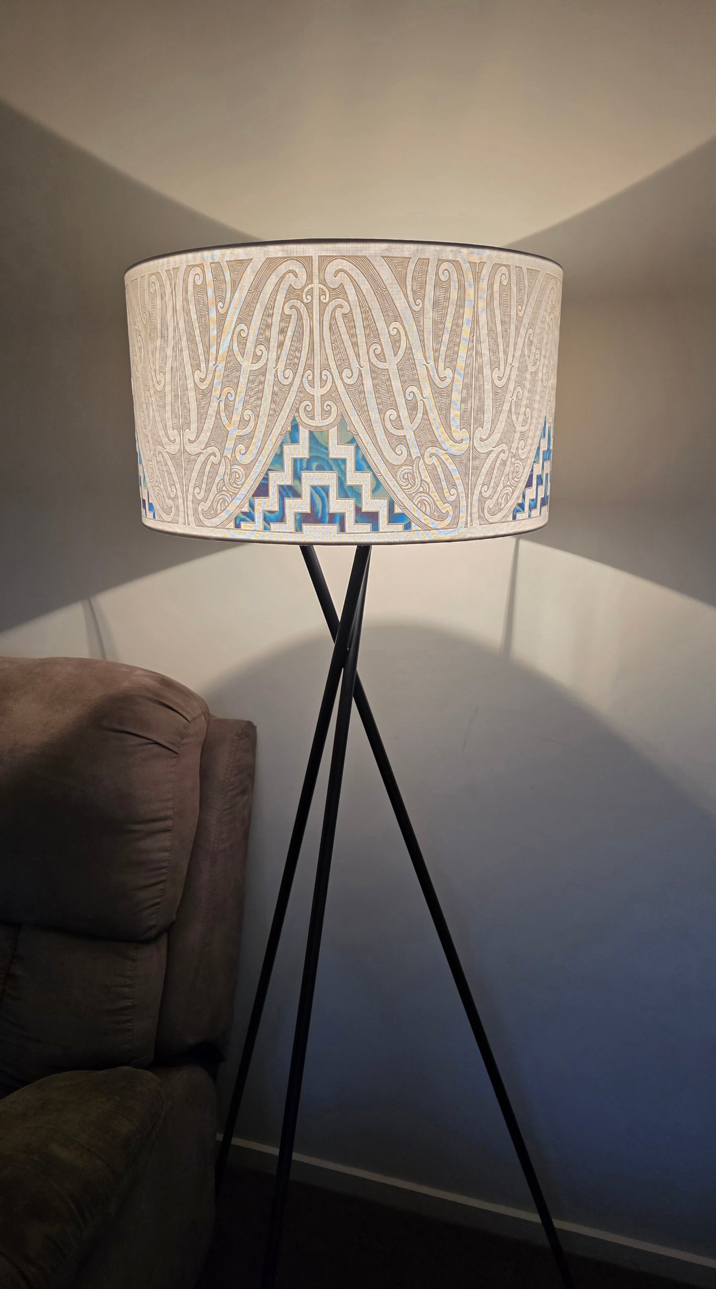 Maori Design phoenix Floor Lamp - white  paua design ♥️ - pre-order
