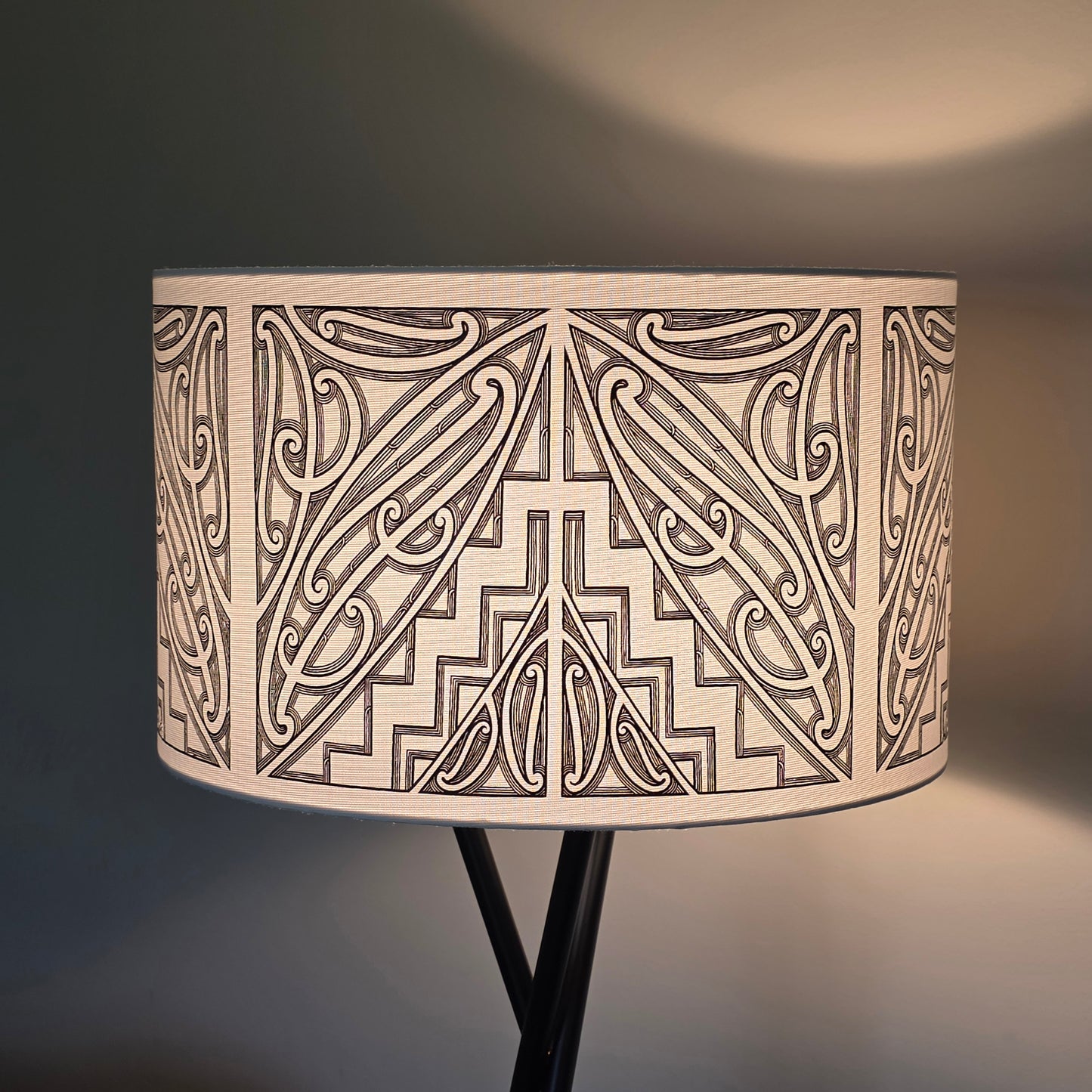 Maori Design phoenix Floor Lamp - black ♥️ - pre-order