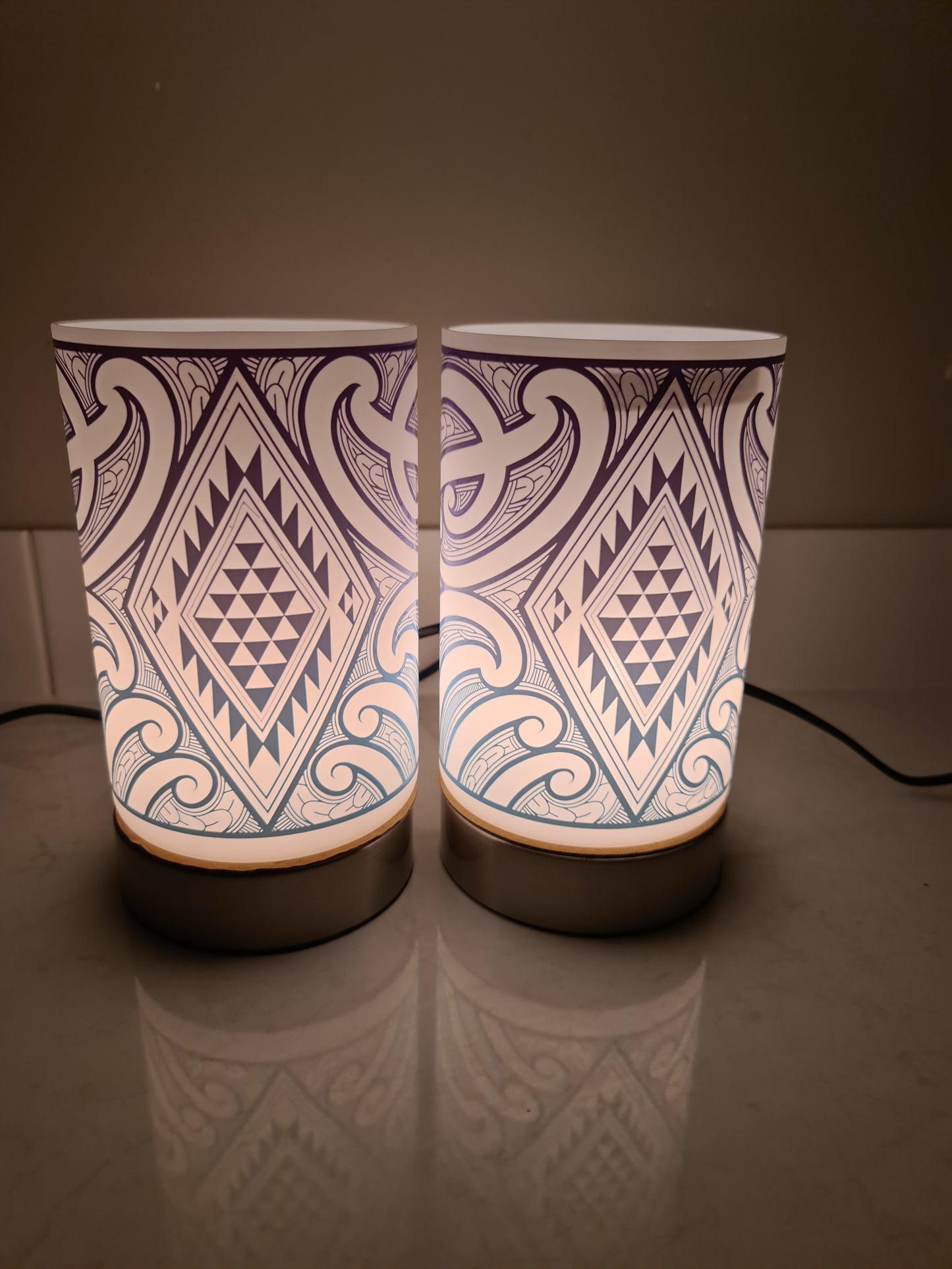 Maori design touch lamp - set 2 lamps Purple/blue (pre-order)