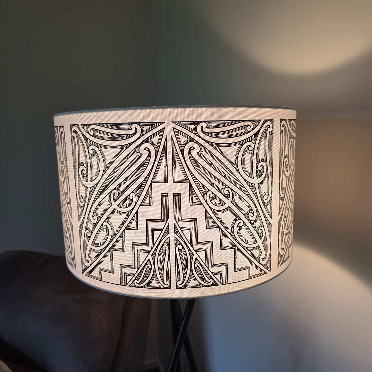 Maori Design phoenix Floor Lamp - black ♥️ - pre-order