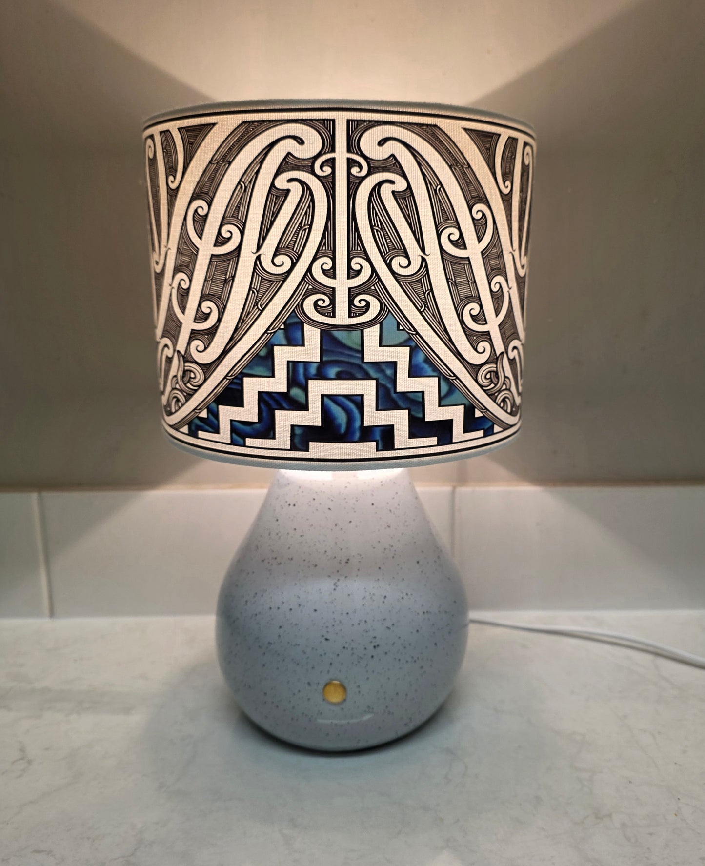 Maori design touch lamp - Single (1 Lamp)