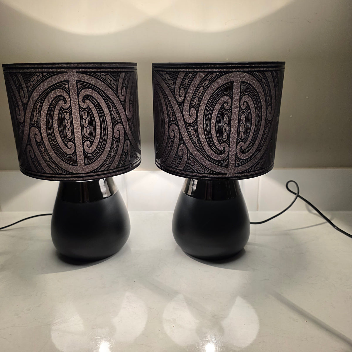 Maori design Black touch lamp - set 2 lamps