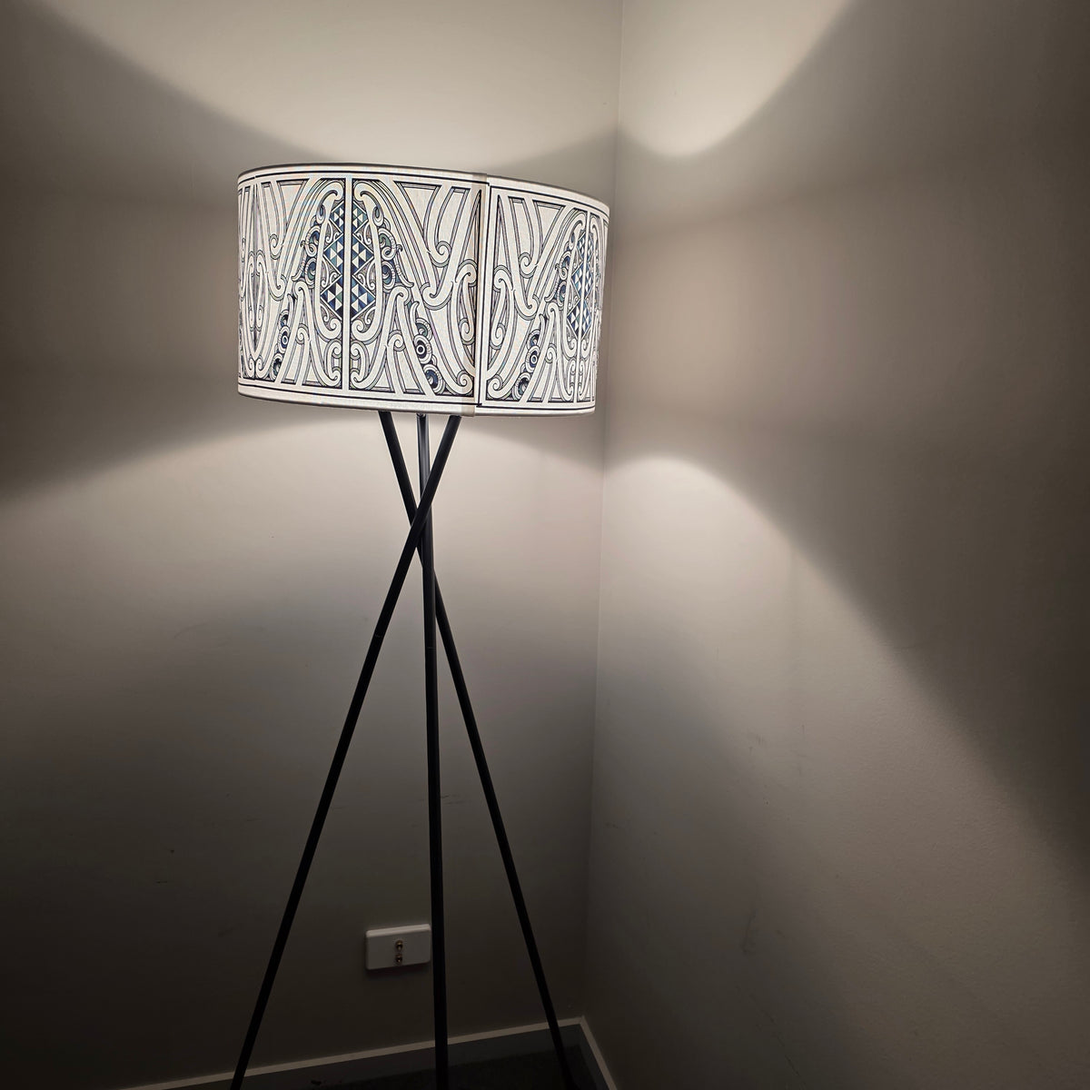 Maori Design phoenix Floor Lamp -  ♥️ - pre-order