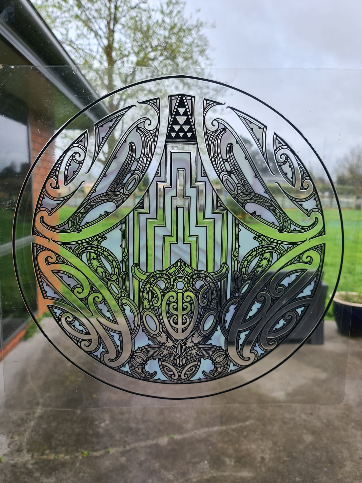 XXL UV DTF DECAL MAORI DESIGN 38CM round Window decal