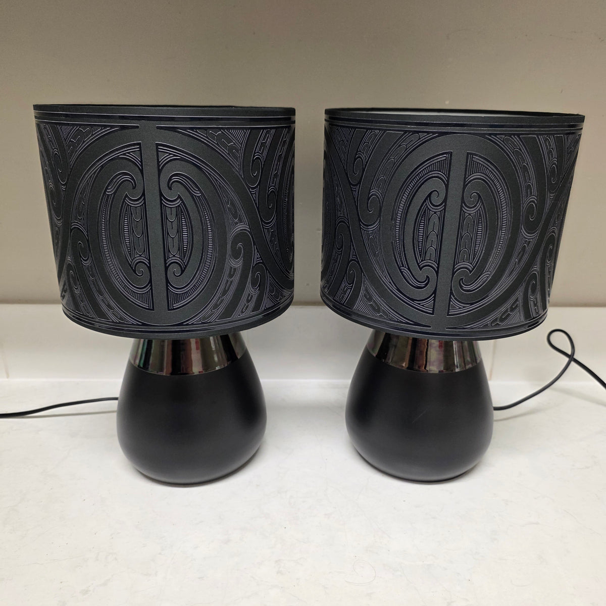 Maori design Black touch lamp - set 2 lamps