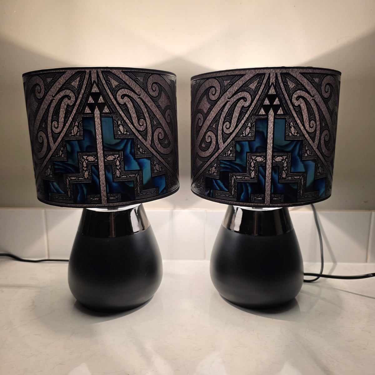 Maori design Black touch lamp - set 2 lamps