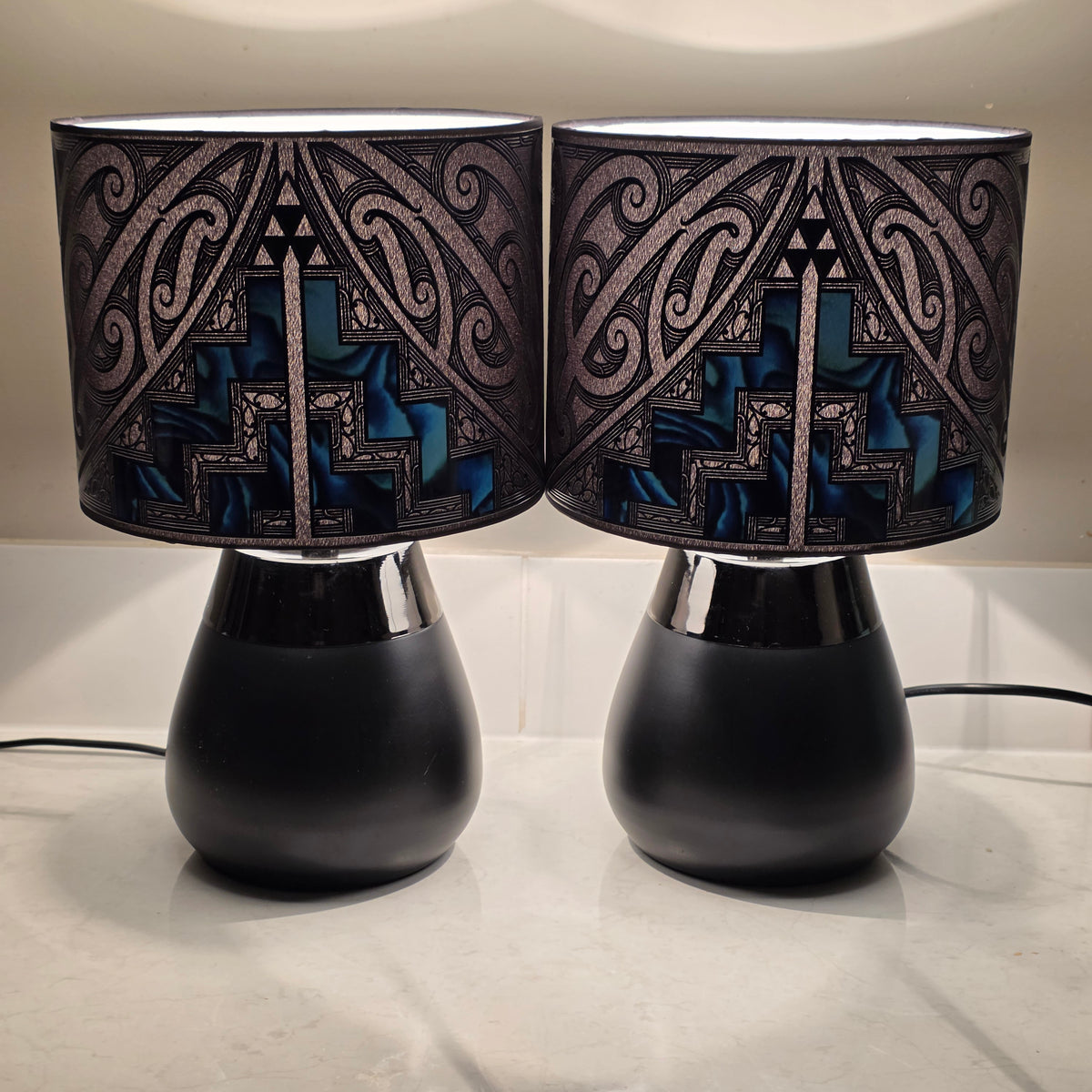 Maori design Black touch lamp - set 2 lamps