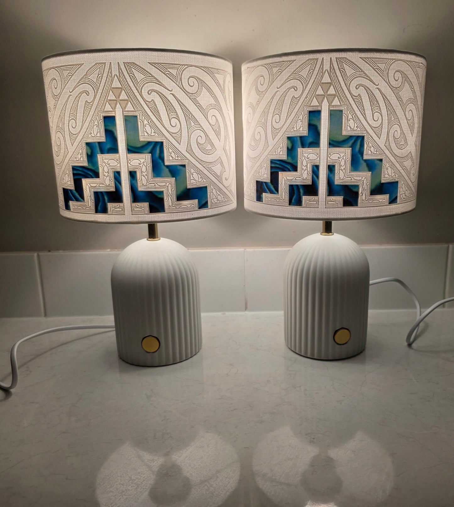 Maori design touch lamp - set 2 lamps - White