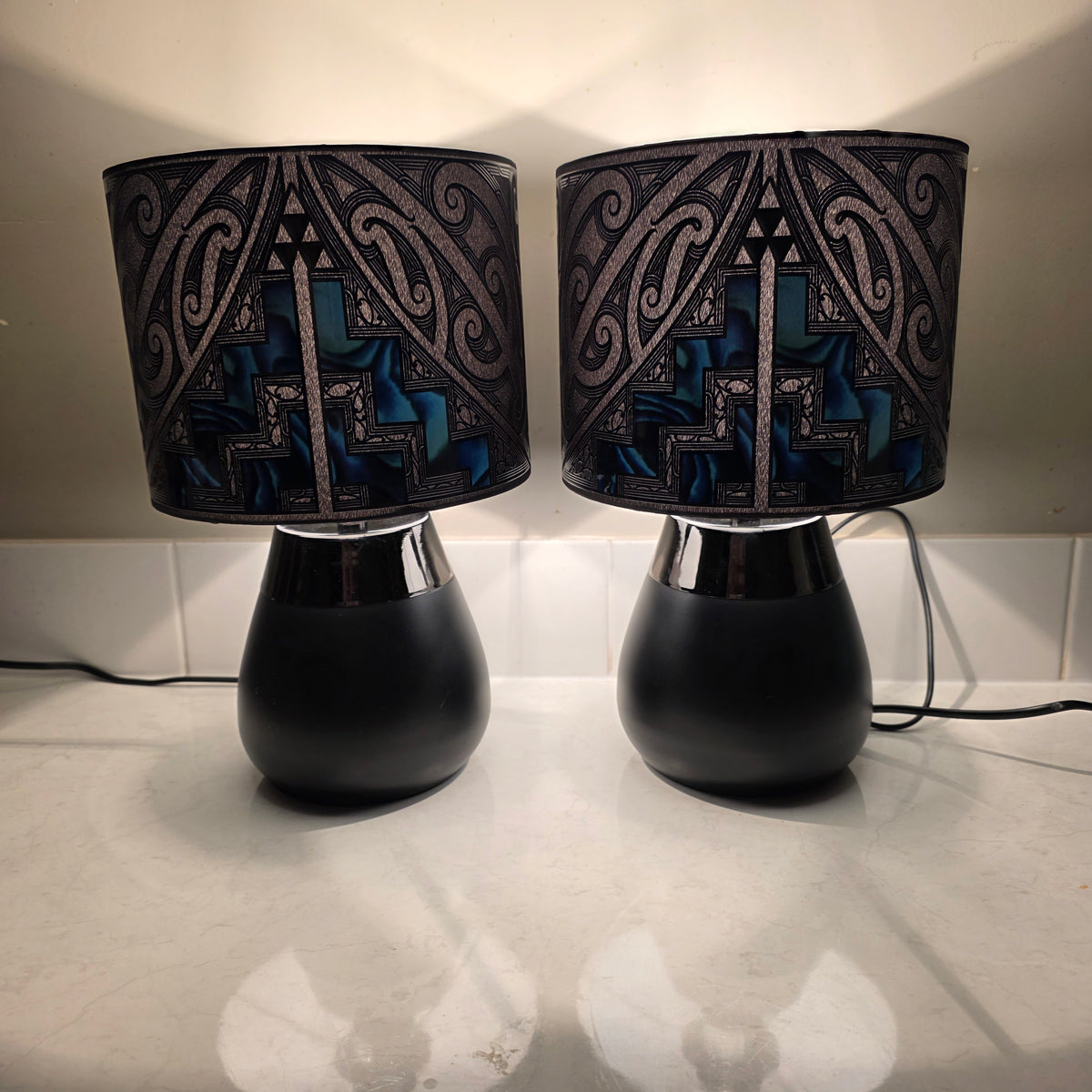Maori design Black touch lamp - set 2 lamps