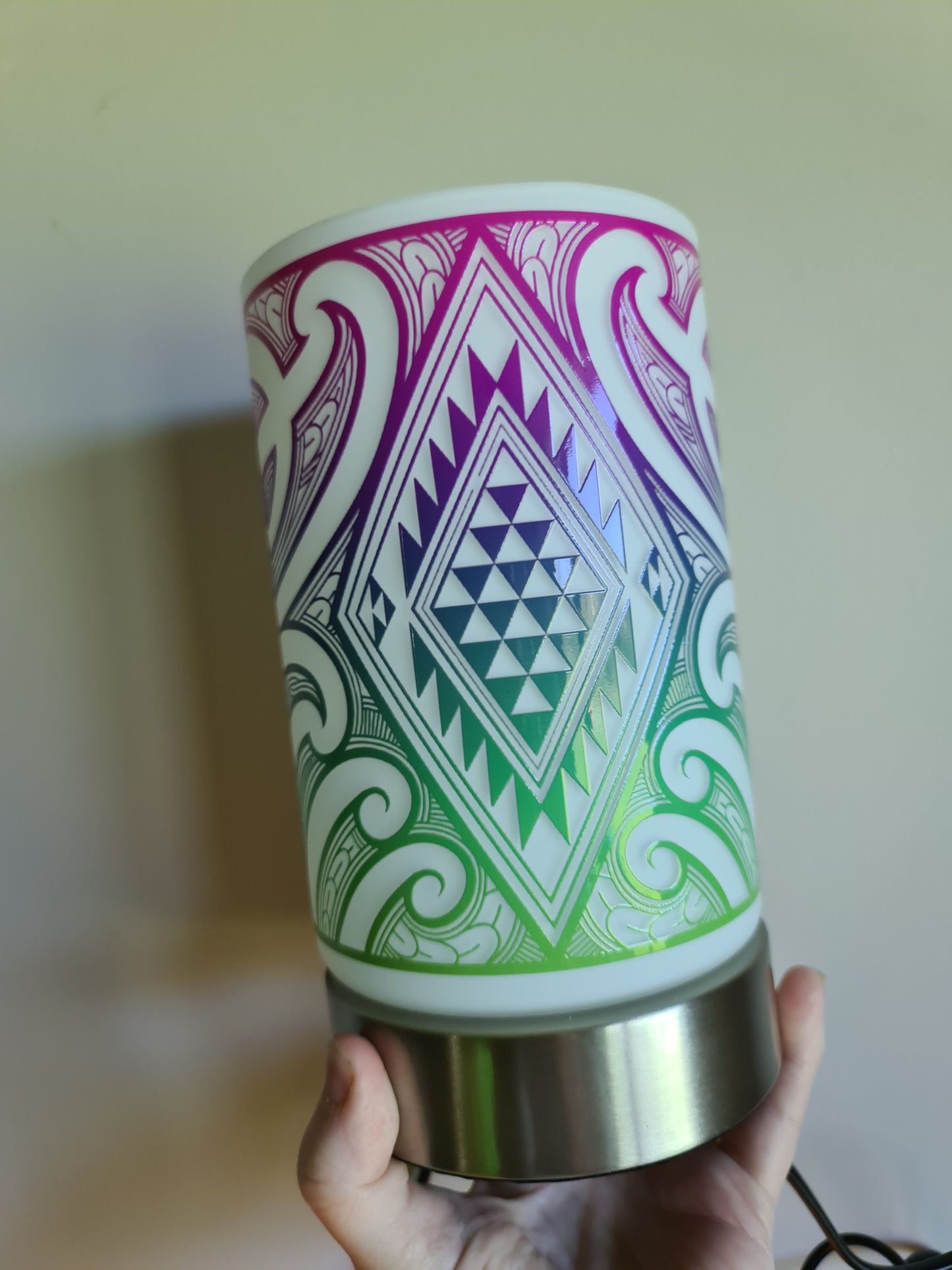 Maori design touch lamp - Multicolored