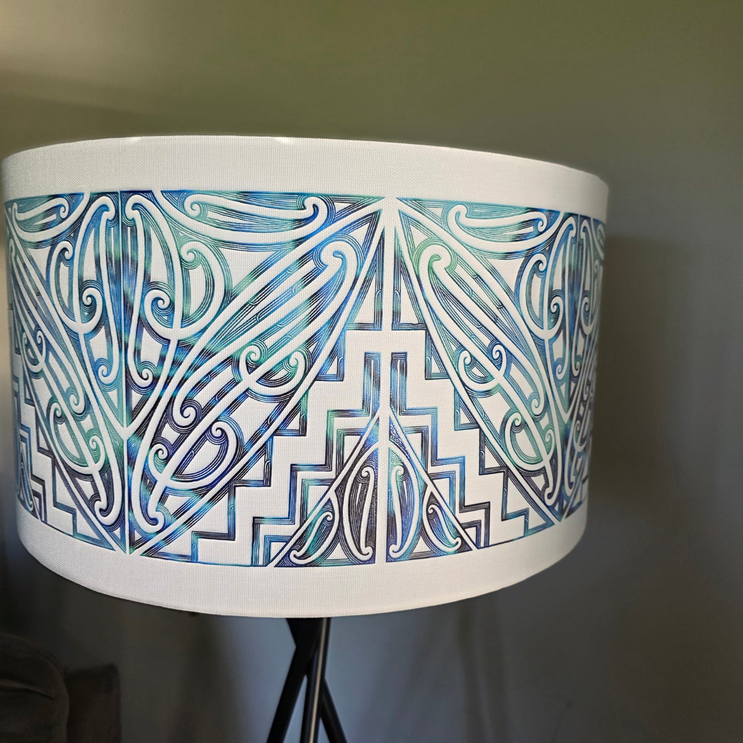 Maori Design phoenix Floor Lamp - paua design ♥️ - pre-order