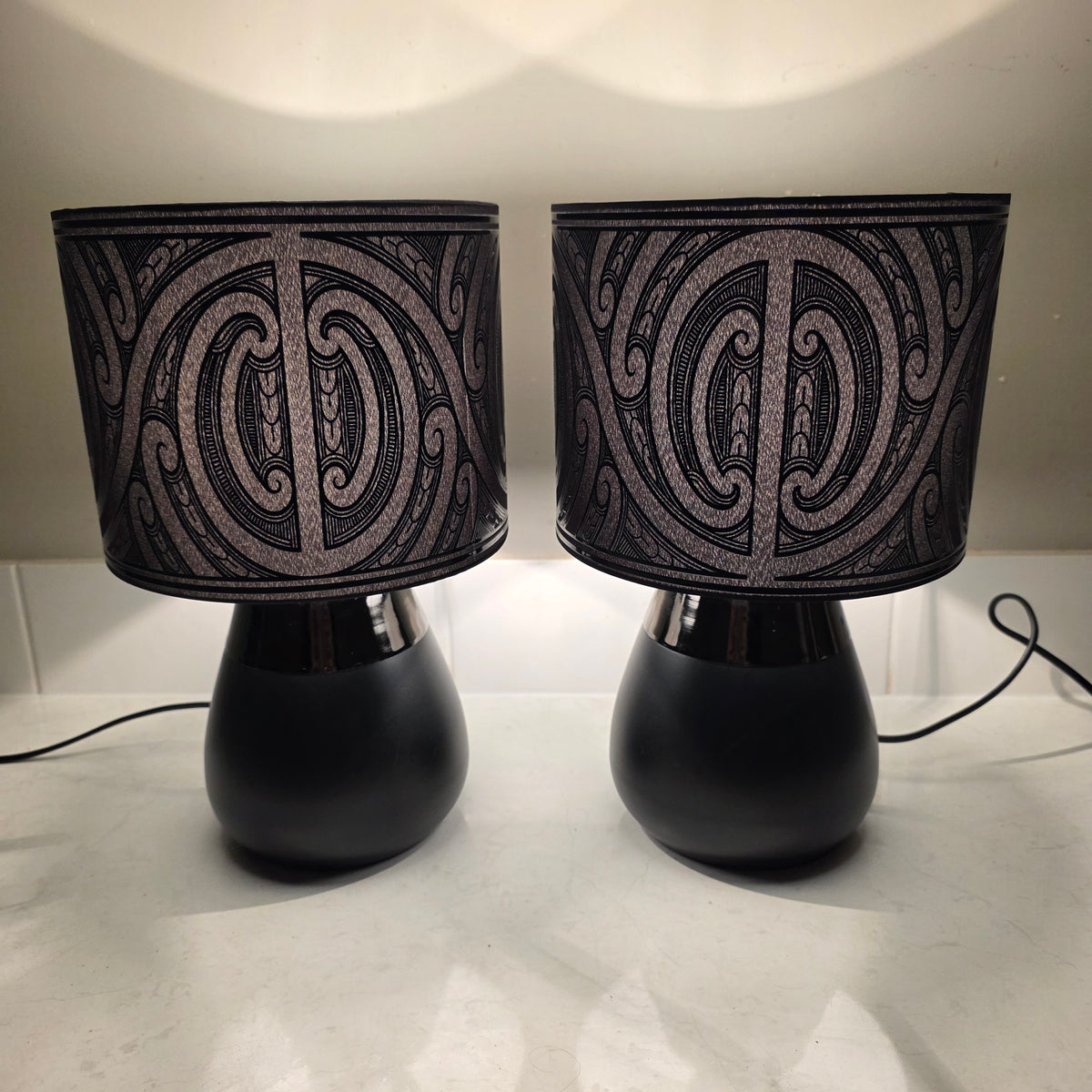 Maori design Black touch lamp - set 2 lamps