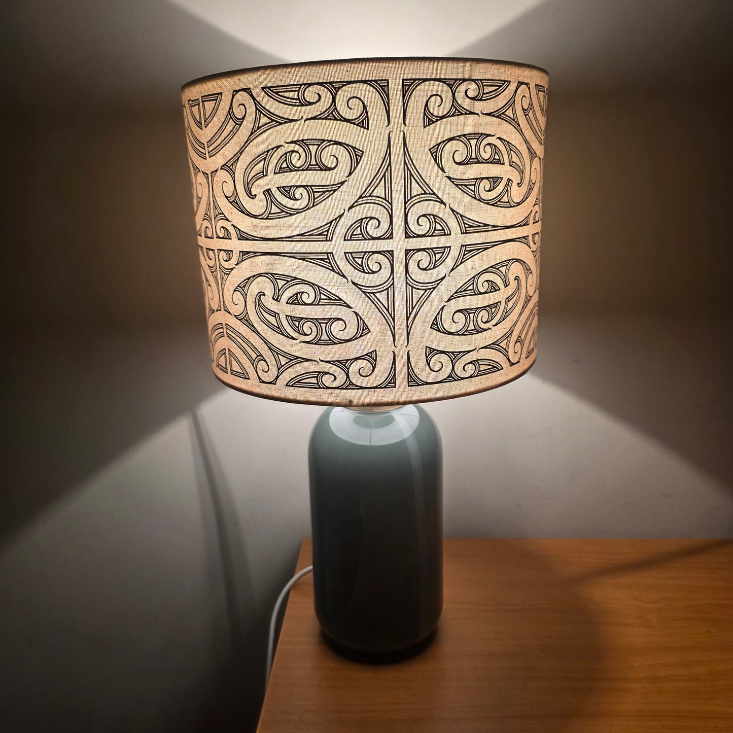 Maori Design table lamp - Black with green base   (single