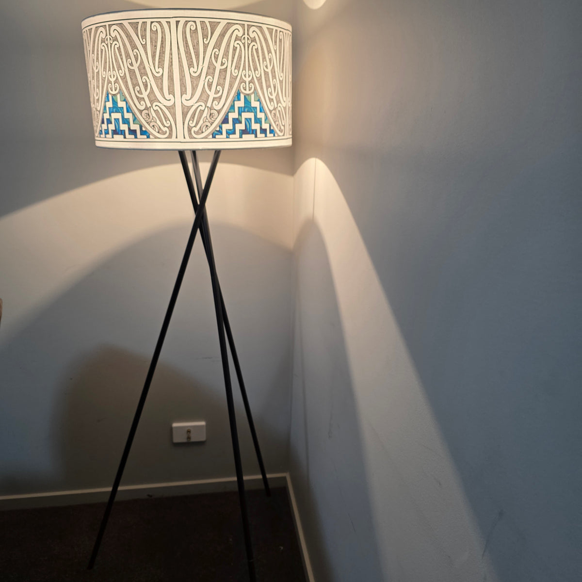 Maori Design phoenix Floor Lamp - black  paua design ♥️ - pre-order
