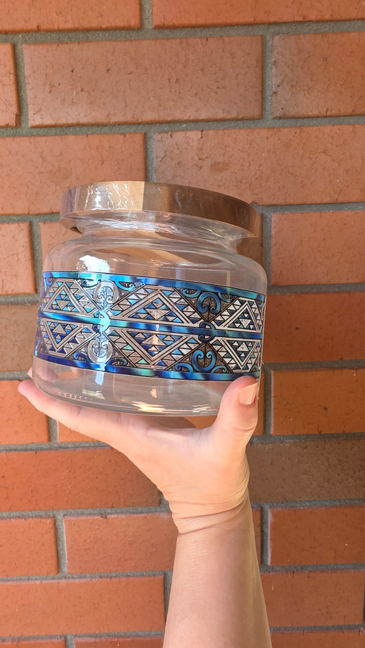 1.5 Litre  Maori design glass canister with Acacia Ltd .... paua