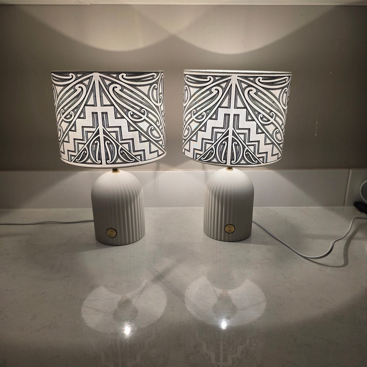 Maori design touch lamp - set 2 lamps - black design