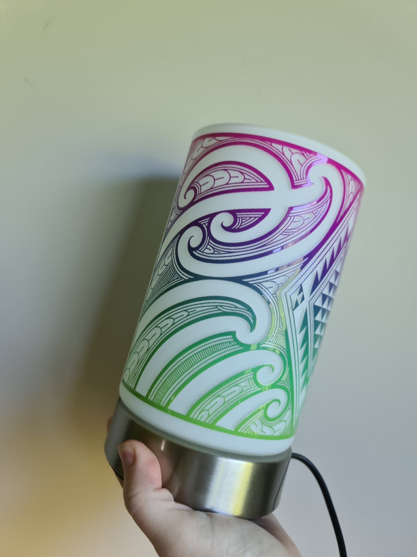 Maori design touch lamp - Multicolored