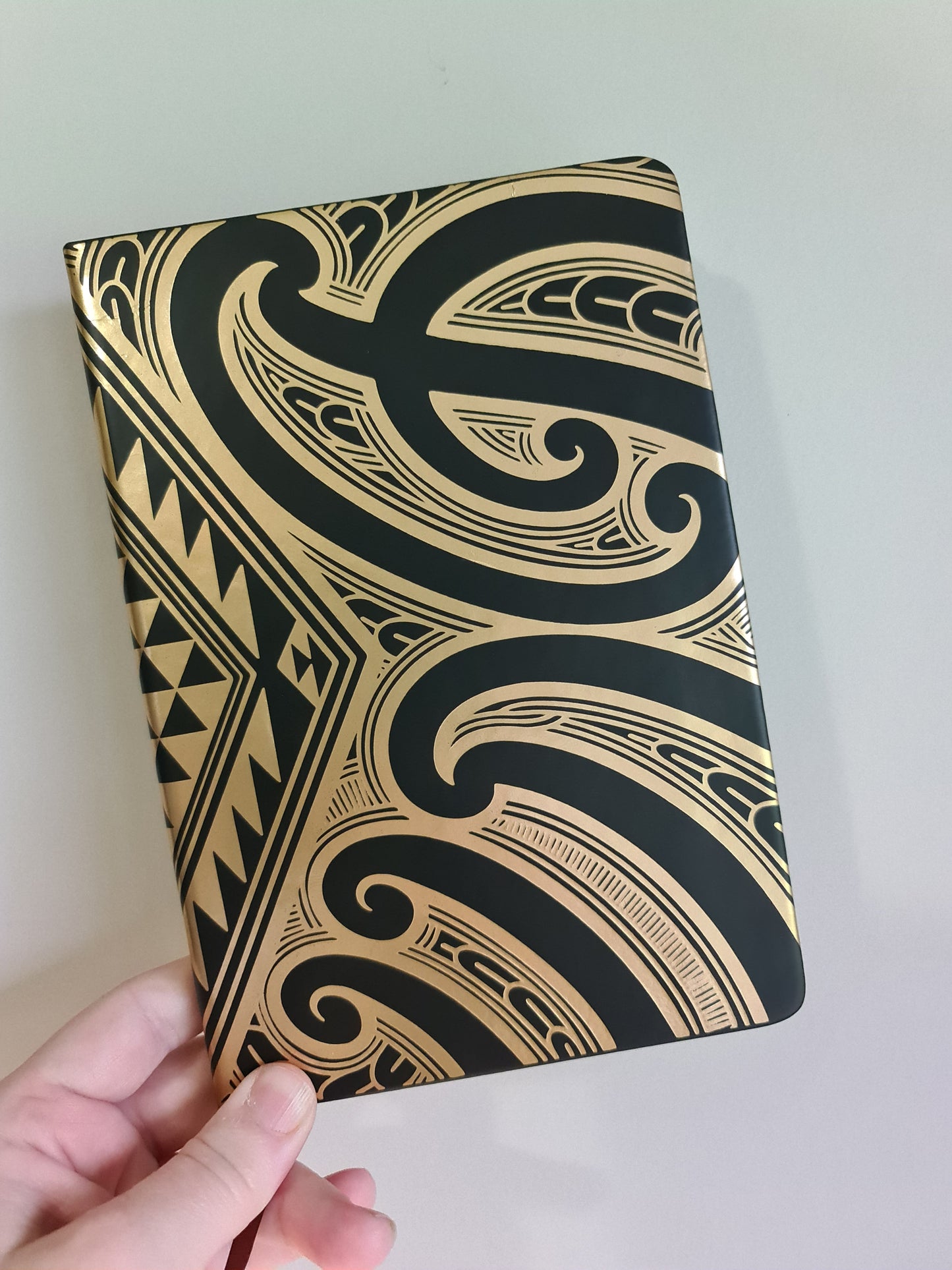 A5 Maori design notebook Gold/Black