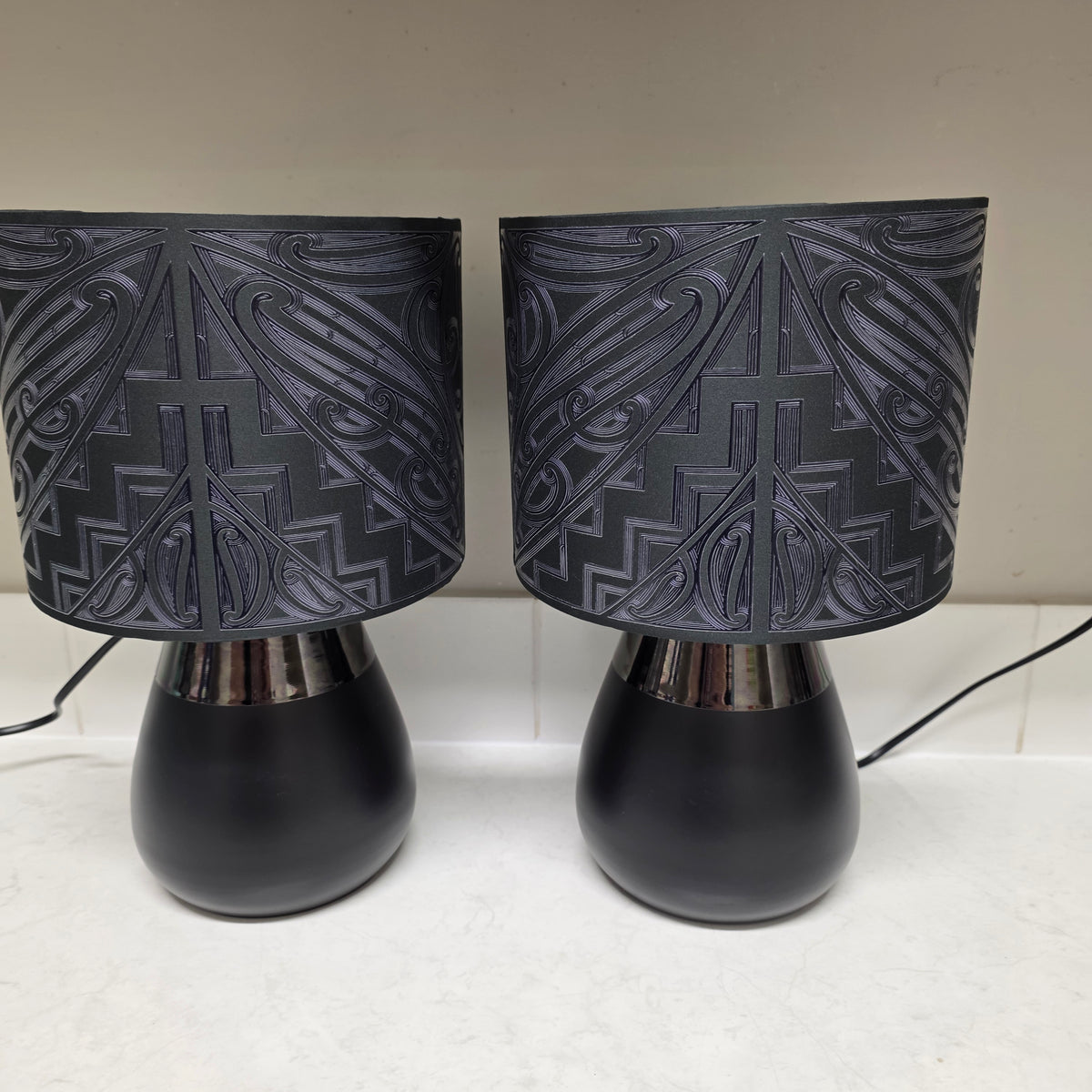 Maori design Black touch lamp - set 2 lamps